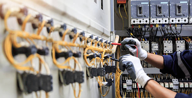 Professional Electrician technician working in Waskom, TX